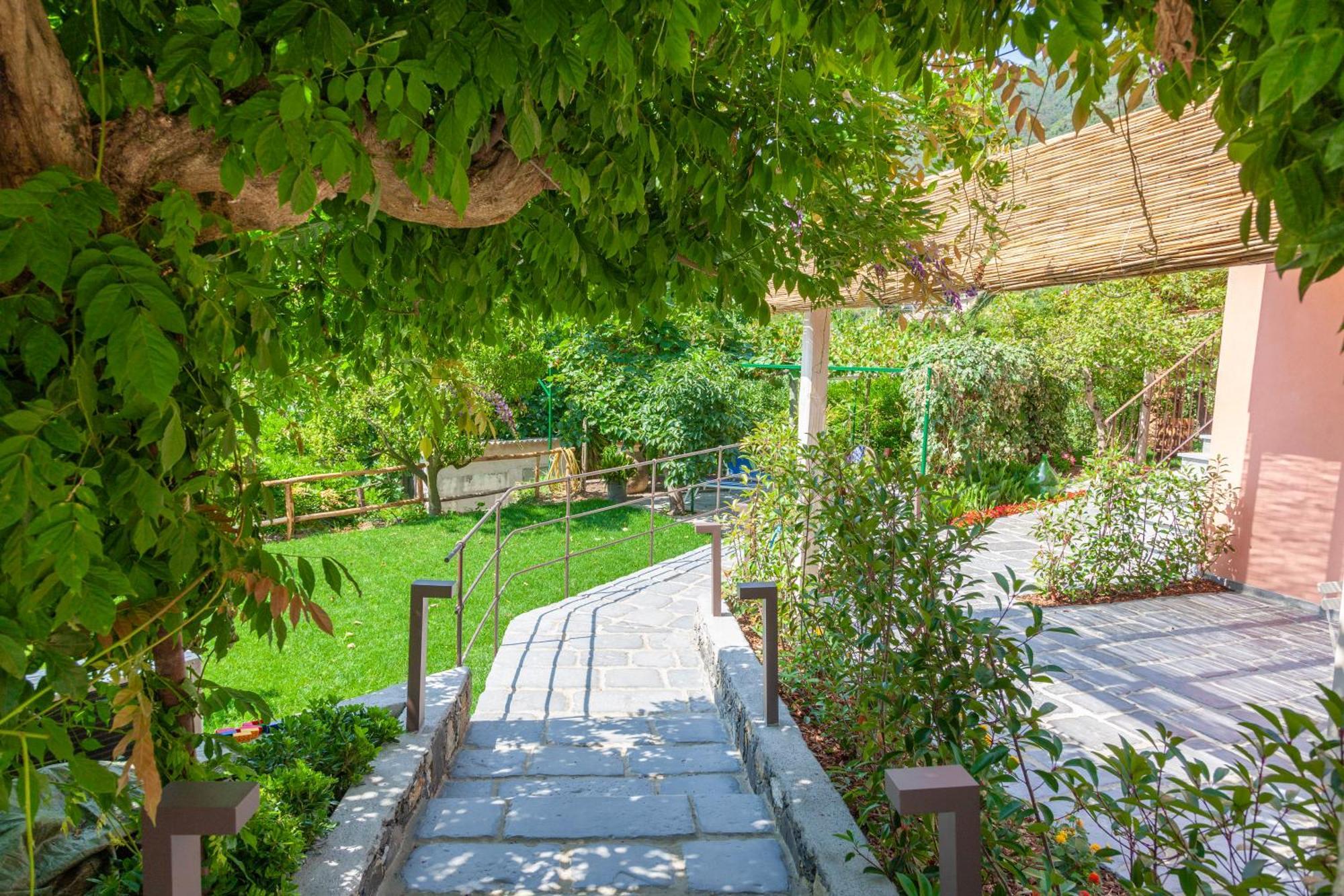 La Casa Dei Glicini Apartment Levanto Ngoại thất bức ảnh